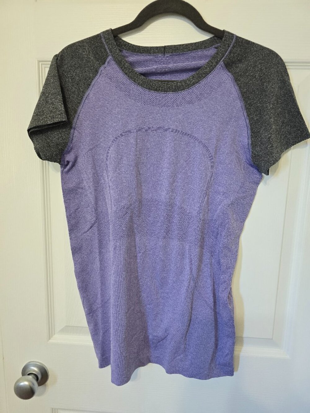 Lululemon t shirt  fits like size 10